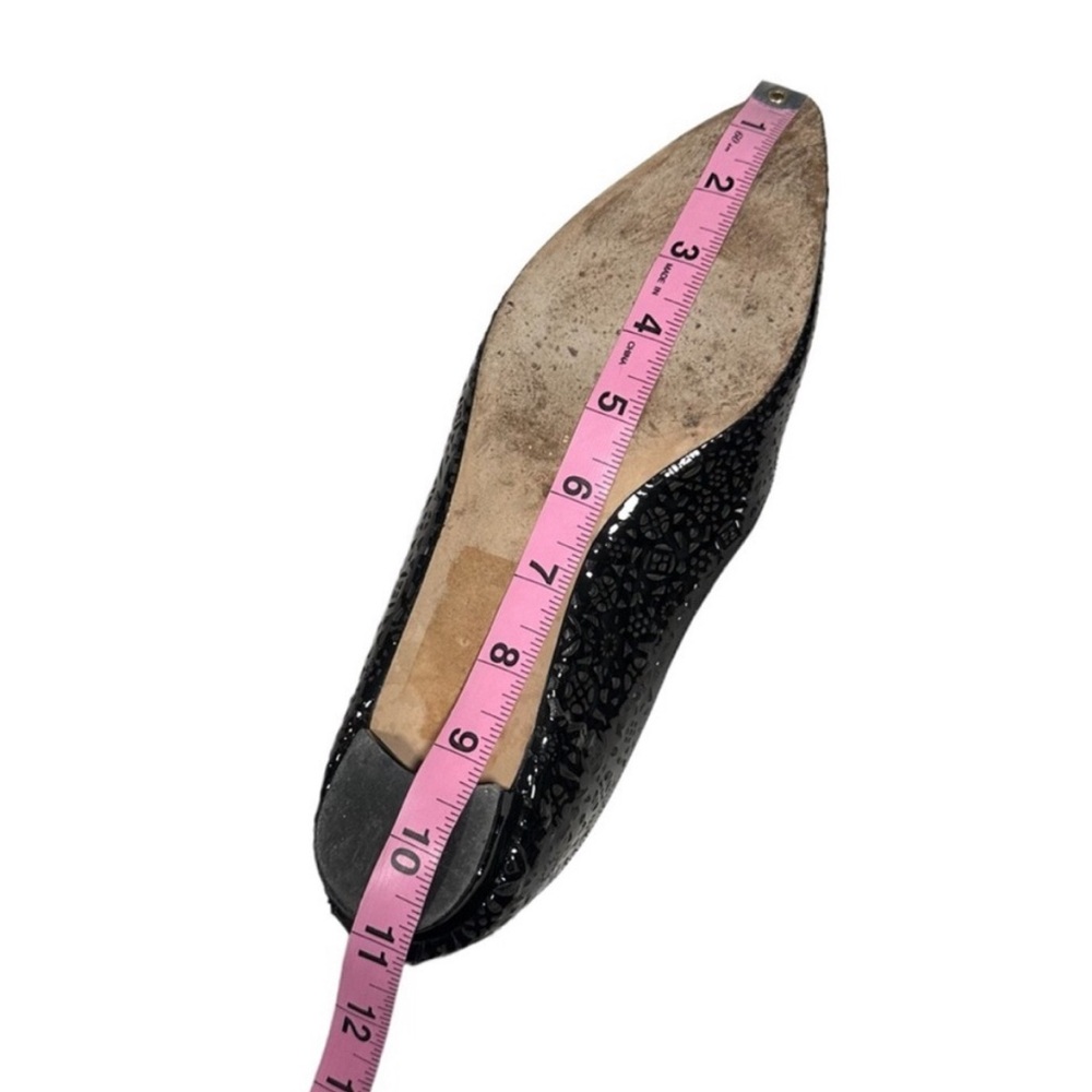 Manolo Blahnik laser-cut patent flats - Picture 8 of 10